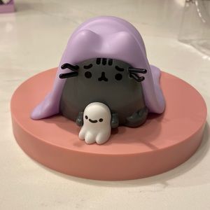 NIB💫 Pusheen box EXCLUSIVE!👏🏼 Scaredy Cat vinyl figurine